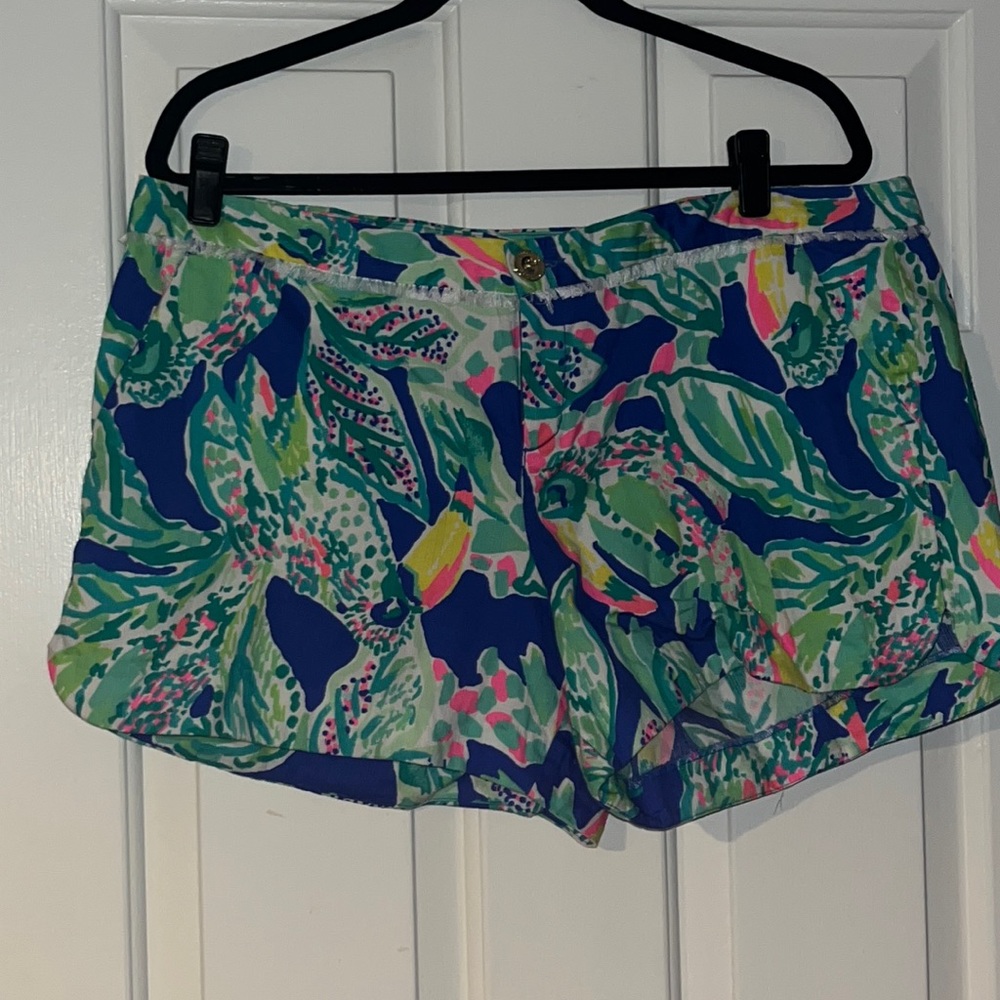 lilly shorts with fringe shorts around waist